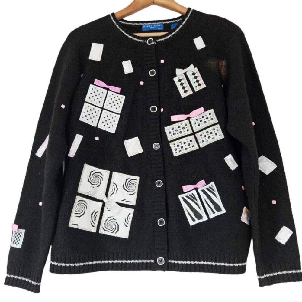 Karen Scott Sport vintage Christmas Present sweater black white pink size medium